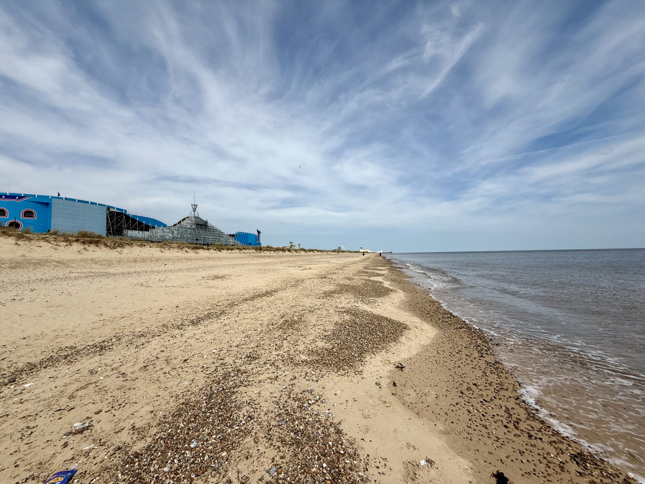 Trying my best to beat the heat wave by touring a seaside town – Great Yarmouth